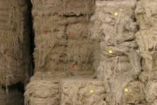 short raw flax fibers in different qualities in the warehouse